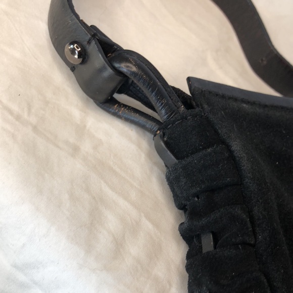 VIA SPIGA black suede shoulder handbag. Leather weaved through perimeter of bag. - Picture 3 of 9